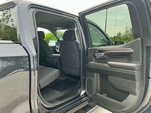 Used 2023 Chevrolet Silverado 1500 LT AWD/4WD image 21