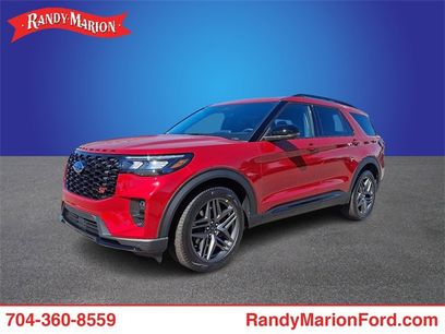 New 2025 Ford Explorer ST w/ Sun And Sound Package