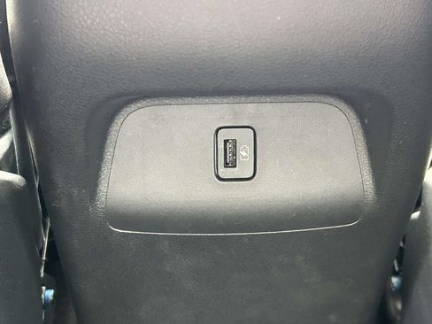 Used 2025 Nissan Sentra SV w/ All-Weather Package FWD image 12