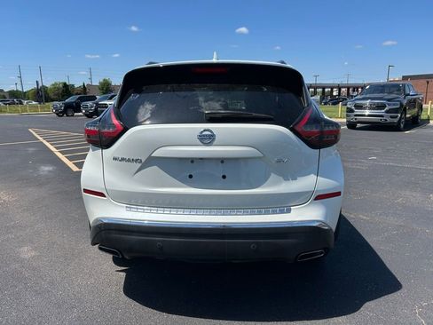Used 2022 Nissan Murano SV FWD image 10