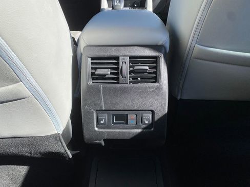 Used 2023 Mitsubishi Outlander SEL image 28
