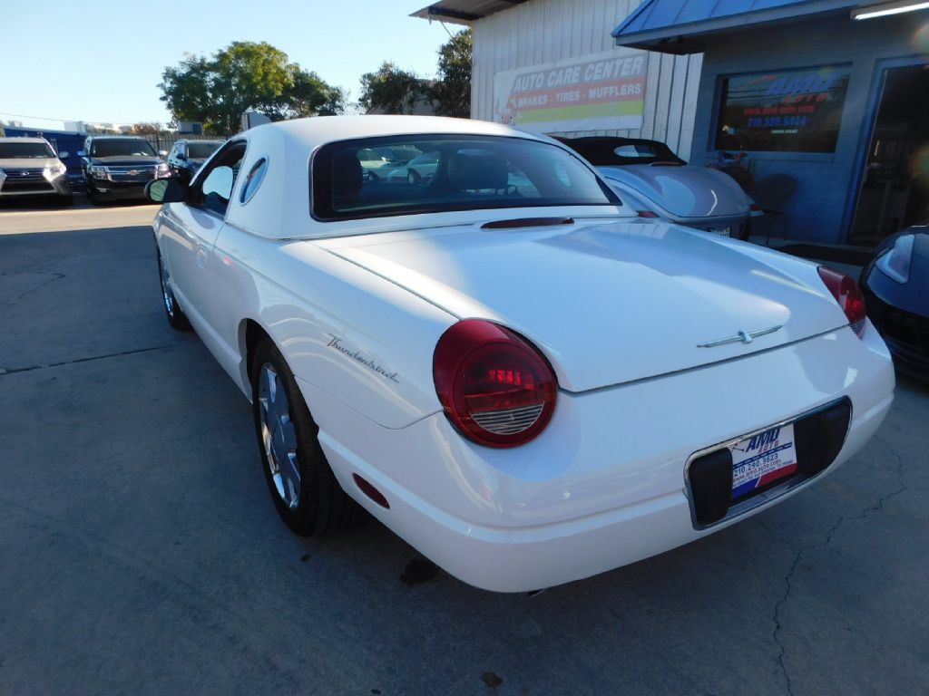 Used 2002 Ford Thunderbird RWD image 5