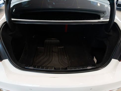 Used 2018 BMW M3 image 8