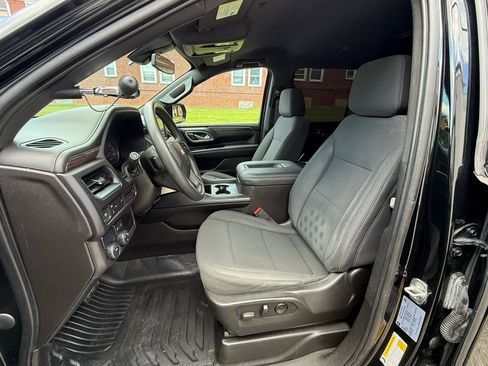Used 2021 Chevrolet Tahoe 2WD w/ 1FL Safety Package image 3
