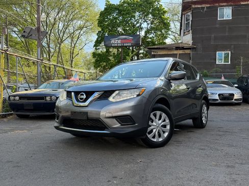 Used 2016 Nissan Rogue S AWD/4WD image 3