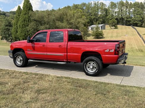 Used 2005 Chevrolet Silverado 2500 LT w/ Heavy-Duty Power Package AWD/4WD image 28