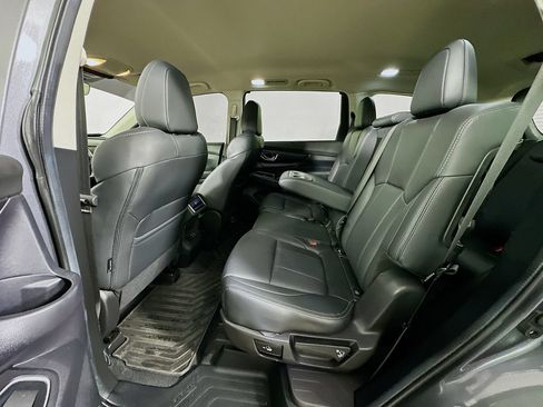 Used 2024 Subaru Ascent Limited AWD/4WD image 17