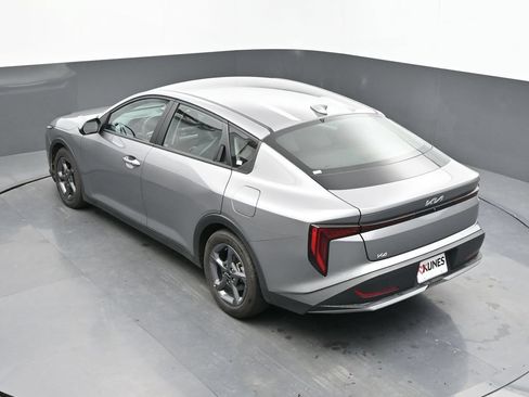 Used 2025 Kia K4 FWD image 34