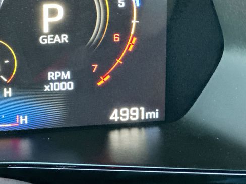 Used 2024 Chevrolet Colorado ZR2 w/ Technology Package image 15