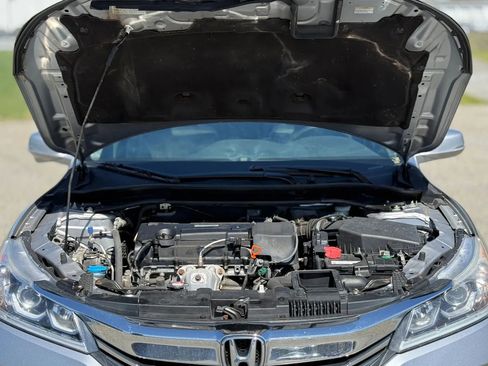 Used 2017 Honda Accord EX-L image 30