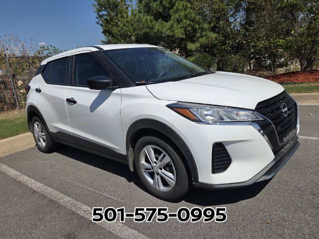 Used 2023 Nissan Kicks S FWD image 7
