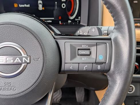 Used 2023 Nissan Rogue Platinum AWD/4WD image 18