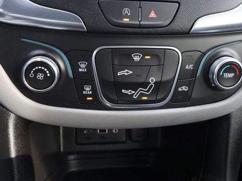 Certified 2024 Chevrolet Equinox LS w/ Driver Confidence II Package image 24