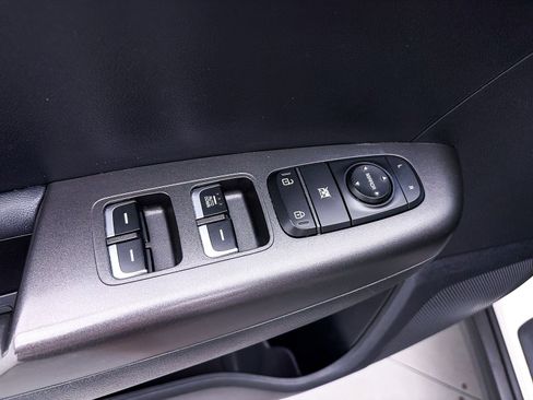 Certified 2022 Kia Sportage LX FWD image 16