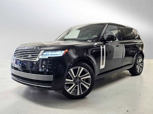 New 2025 Land Rover Range Rover SV image 1