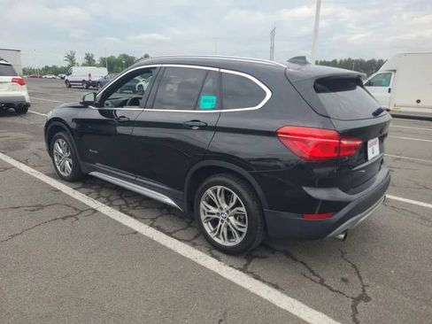 Used 2017 BMW X1 xDrive28i AWD/4WD image 2