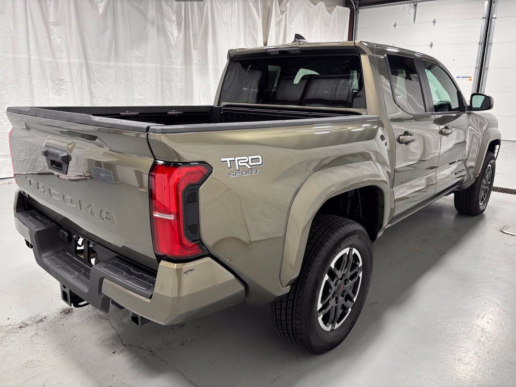 Used 2026 Toyota Tacoma TRD Sport AWD/4WD image 7