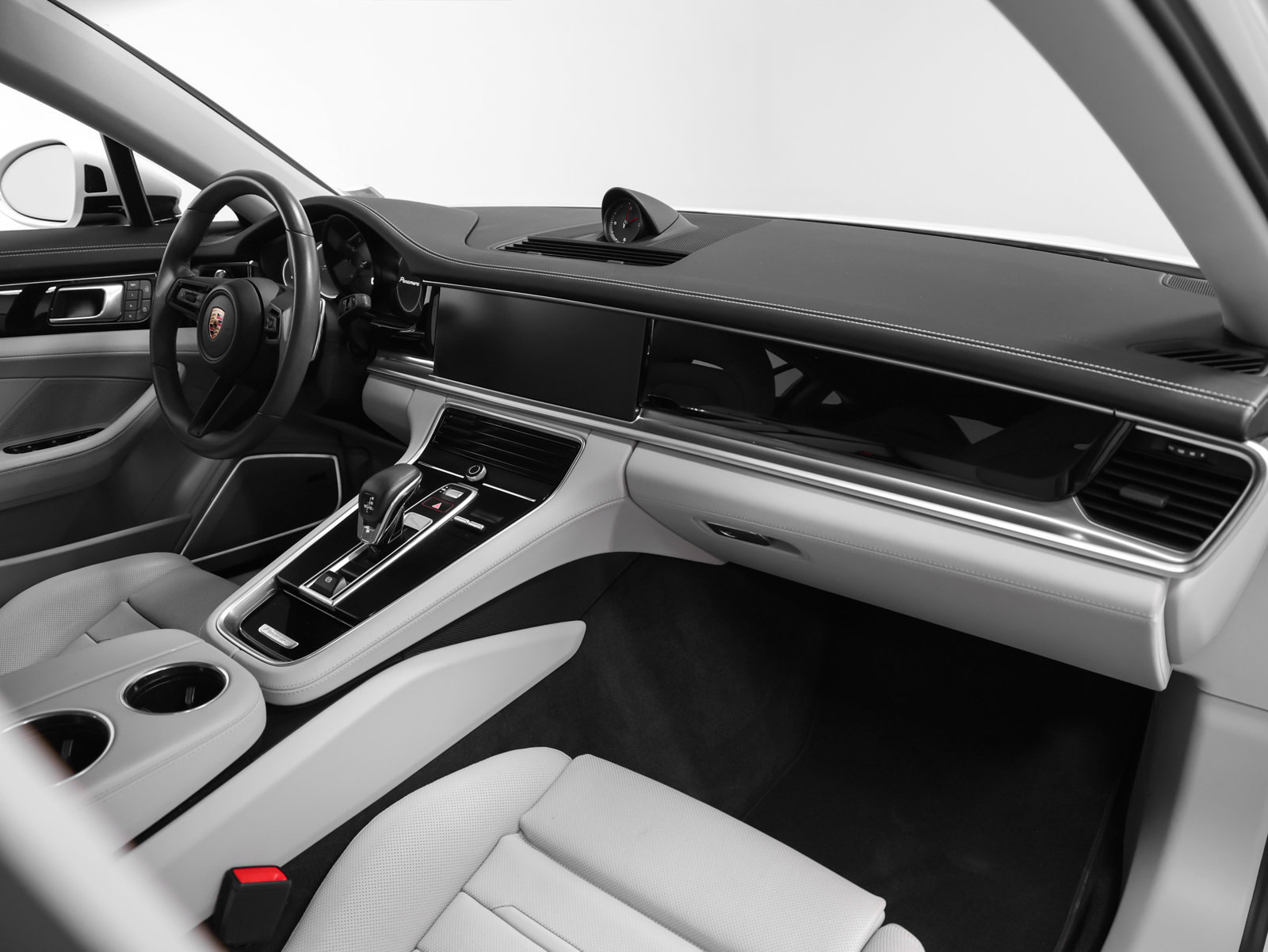 Certified 2023 Porsche Panamera Platinum Edition RWD image 19