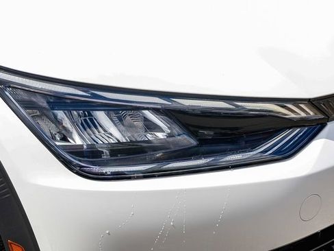 Used 2024 Kia EV6 Light RWD image 8