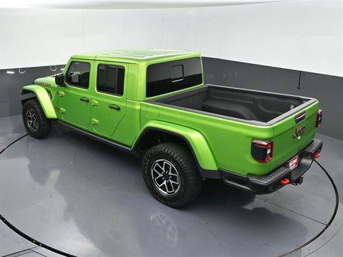 Used 2025 Jeep Gladiator Rubicon AWD/4WD image 38