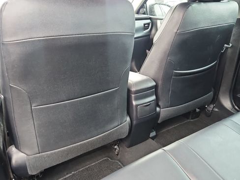 Used 2016 Toyota Corolla S Premium FWD image 18