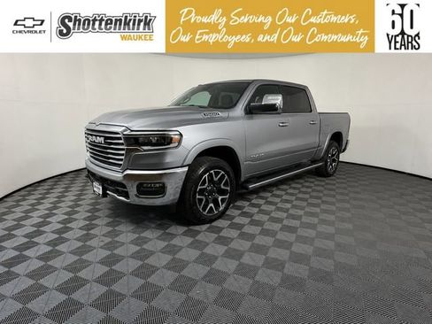 Used 2025 RAM 1500 Laramie w/ Advanced Safety Group II AWD/4WD image 1