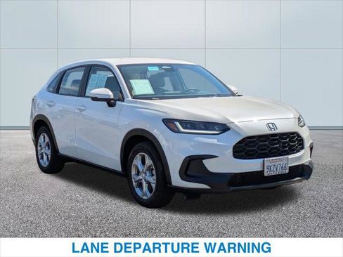 Certified 2024 Honda HR-V LX image 4