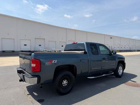 Used 2010 Chevrolet Silverado 1500 LT w/ Power Pack Plus AWD/4WD image 4