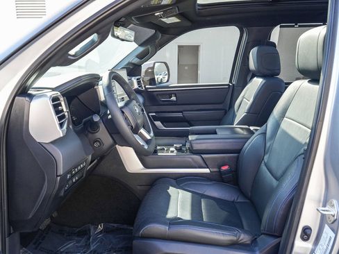 Used 2025 Toyota Tundra Platinum AWD/4WD image 17