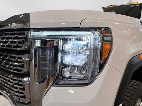 Used 2021 GMC Sierra 3500 Denali w/ Denali Ultimate Package AWD/4WD image 14