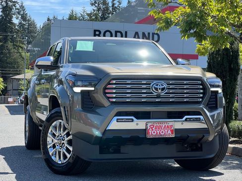 Certified 2025 Toyota Tacoma Limited AWD/4WD image 1