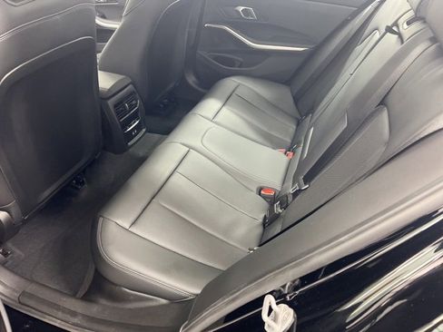 Used 2025 BMW 330i xDrive Sedan w/ Premium Package image 11