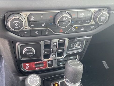 New 2026 Jeep Gladiator Mojave image 22