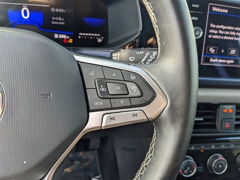 Used 2023 Volkswagen Taos SE image 26