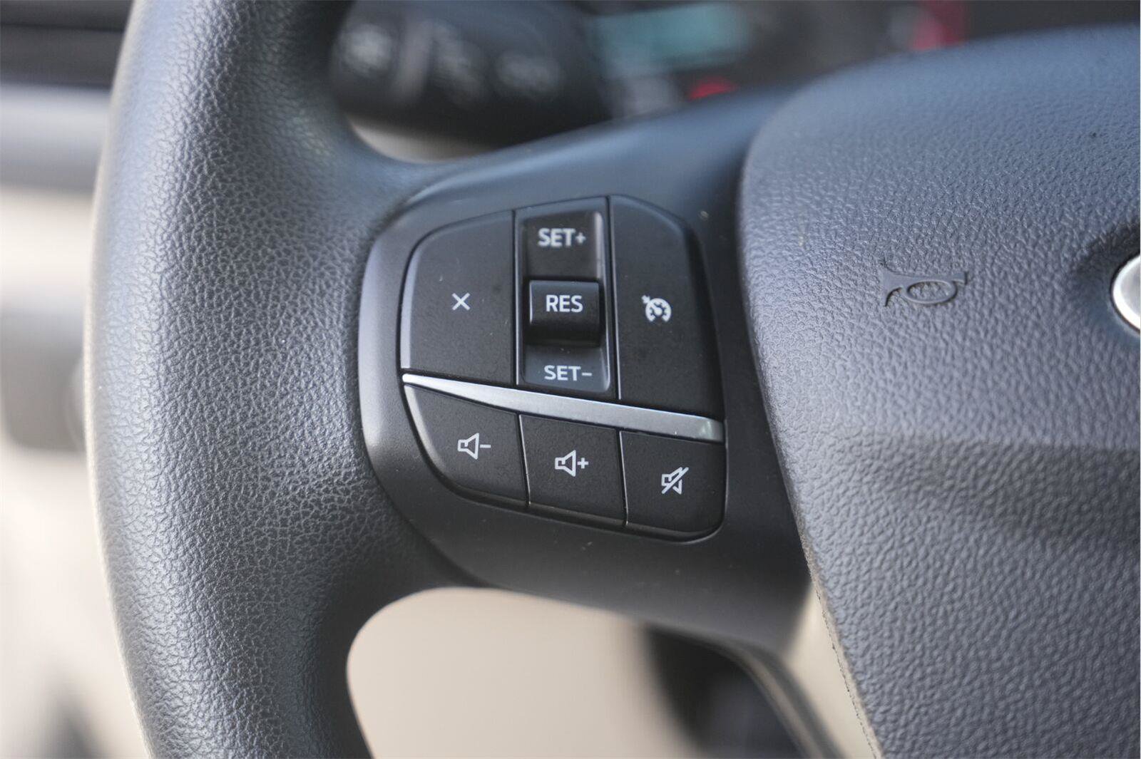Used 2022 Ford Escape SE FWD image 22