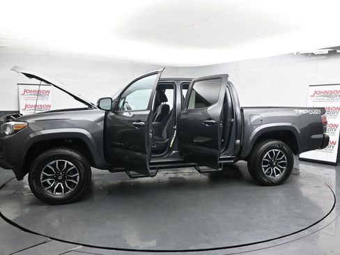 Used 2022 Toyota Tacoma TRD Sport image 42