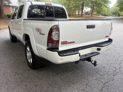 Used 2011 Toyota Tacoma PreRunner w/ TRD Sport Pkg RWD image 7