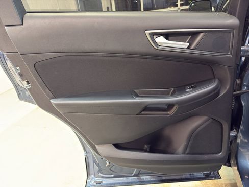 Used 2019 Ford Edge SE AWD/4WD image 28