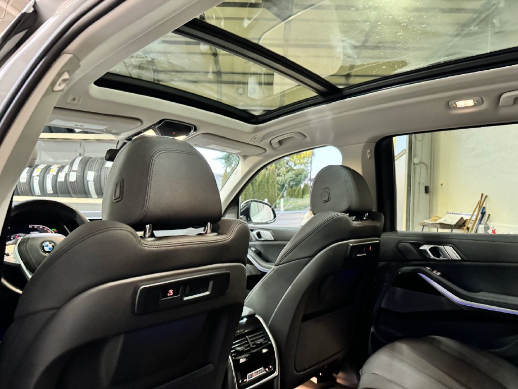 Used 2021 BMW X7 xDrive40i w/ Premium Package AWD/4WD image 26