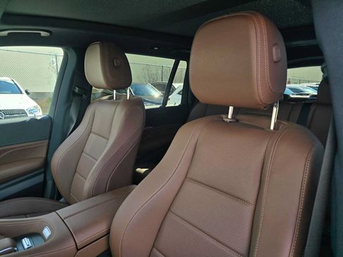 Used 2026 Mercedes-Benz GLS 450 4MATIC image 26