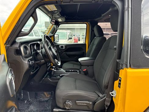 Certified 2021 Jeep Wrangler Sport AWD/4WD image 16