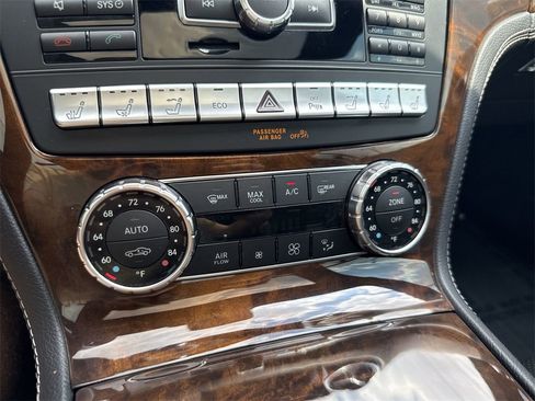 Used 2013 Mercedes-Benz SL 63 AMG image 23