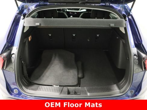 Used 2024 Chevrolet Trax LT w/ Driver Confidence Package image 31