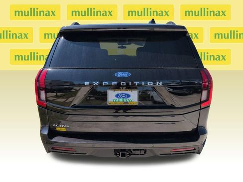 New 2026 Ford Expedition Active image 27