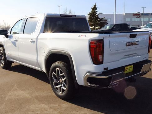 Certified 2023 GMC Sierra 1500 SLE image 5