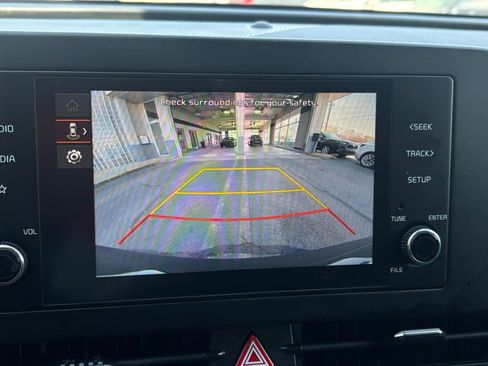 Used 2025 Kia Sportage LX image 23