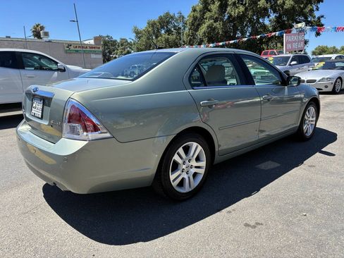 Used 2009 Ford Fusion SEL FWD image 2