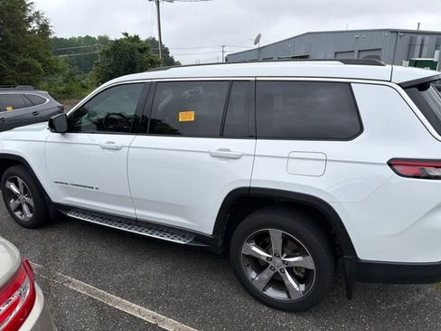 Used 2021 Jeep Grand Cherokee L Limited RWD image 8