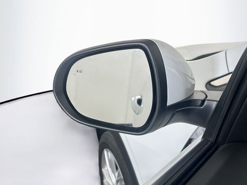 Used 2025 Buick Encore GX Preferred image 16