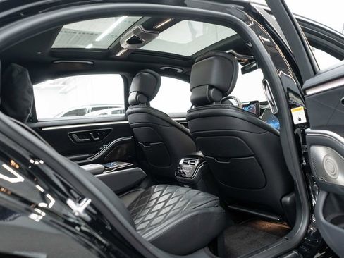 Used 2022 Mercedes-Benz S 580 4MATIC Sedan image 12